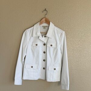 Appleseed's White Jacket